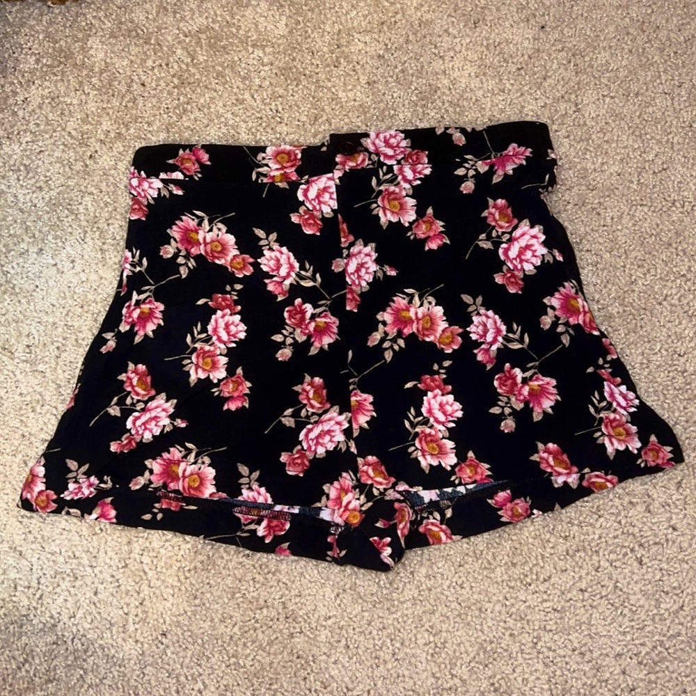 Forever 21 Black Floral Shorts